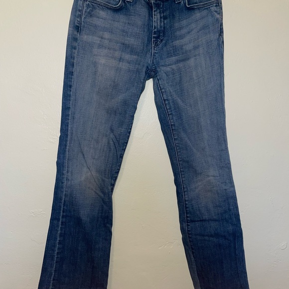 Pre- loved - Picture 9 of 9